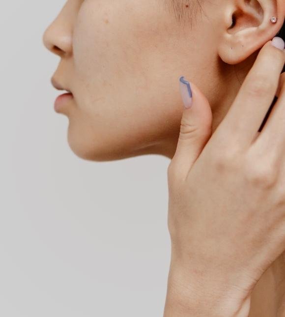 jawline contour