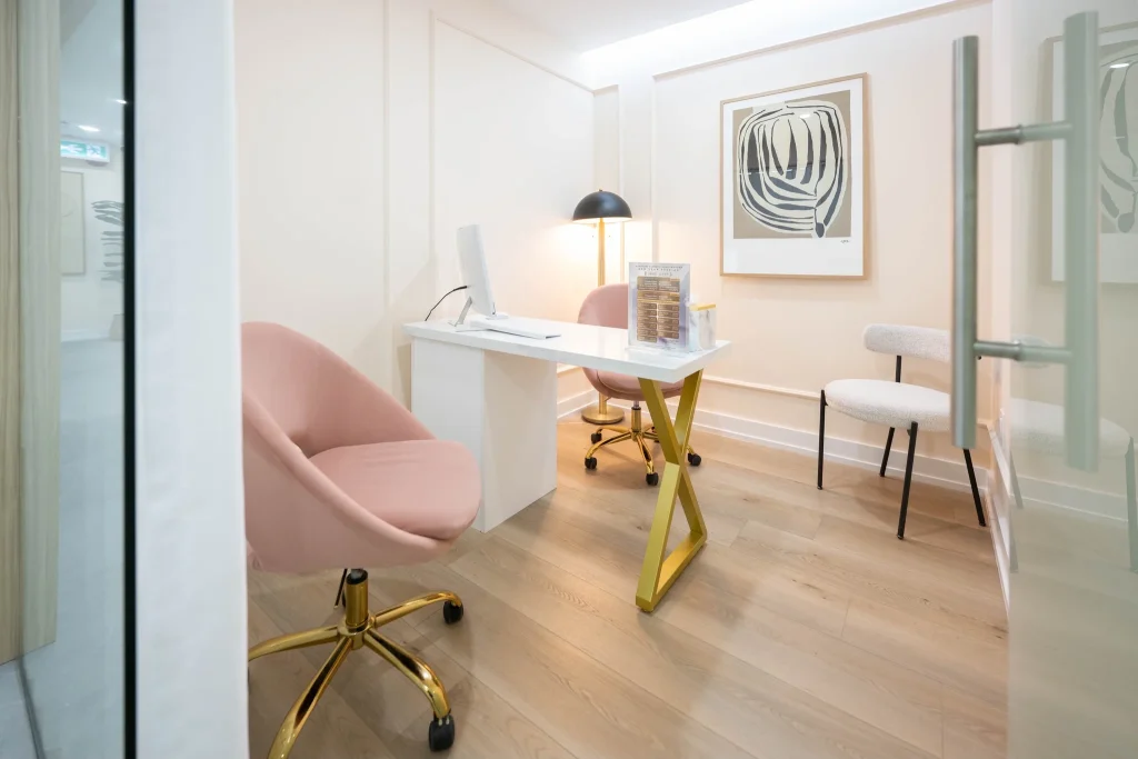 signature cosmetic clinic downtown room 3