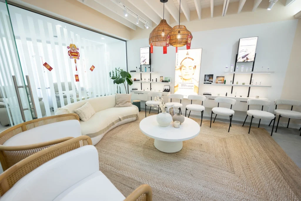 signature cosmetic clinic downtown room 4