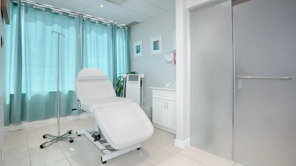 signature cosmetic clinic warden