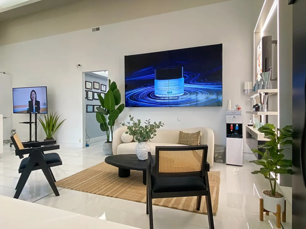 signature cosmetic clinic vaughan-interior 2